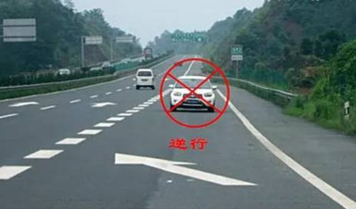 交警提醒：这5种违章行为，一次扣12分，有车的要注意