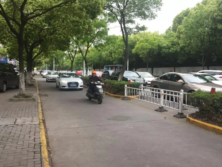 交警提醒：这4类违章不再扣分，但仍要罚款，望互相告知