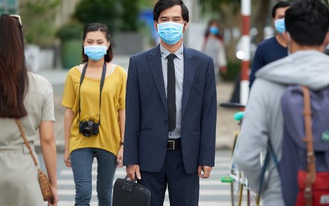 劳动仲裁和诉讼是否需要委托律师？