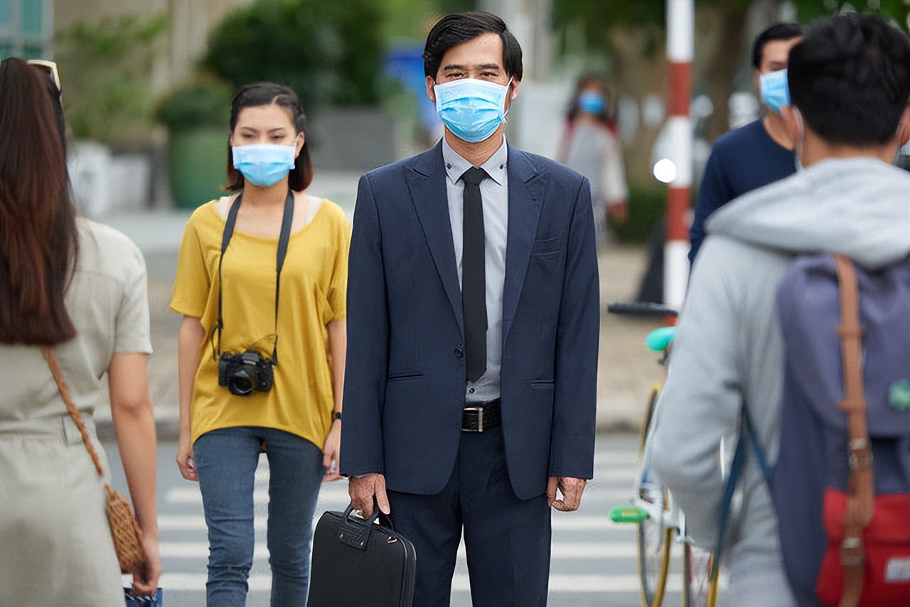 劳动仲裁和诉讼是否需要委托律师？