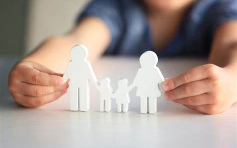 离婚时，要争取孩子的抚养权？只用证明这4点，胜算很大