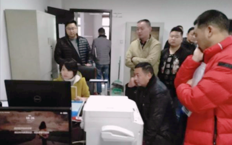 如何领取抚恤金和丧葬费？