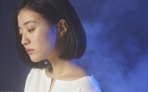 公共场所抚摸女人身体，被拒又实施残忍暴力殴打的，最高可判15年