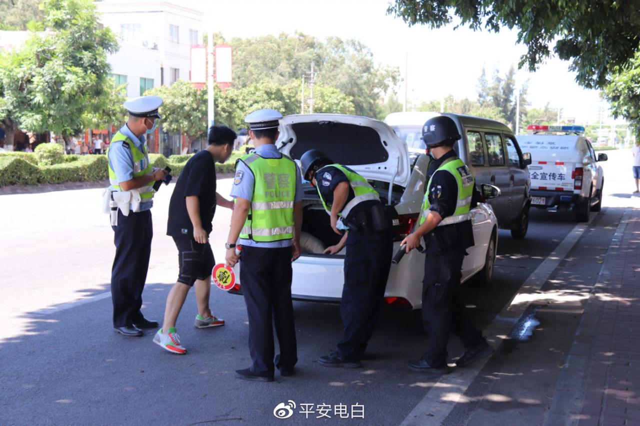 电白：严查管制刀具，严打涉刀违法犯罪