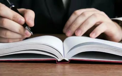 养了50年的儿子非亲生，老人起诉断绝“父子关系”，法院：支持