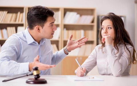 新婚姻法分居六个月举证及2025年新婚姻法离婚规定