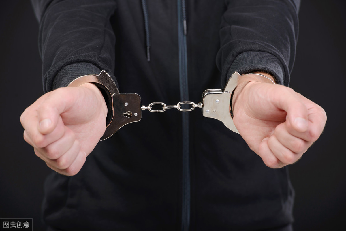 对他人脸部故意伤害毁容构成犯罪吗?怎样处罚?