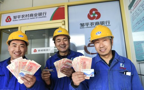 拖欠农民工的工资问题，需要找谁？怎么解决？