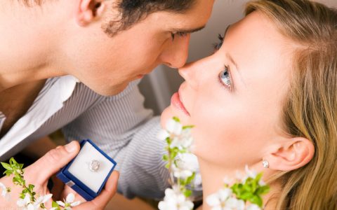 专业婚姻律师教你：离婚时，有哪些方法多分财产（三）