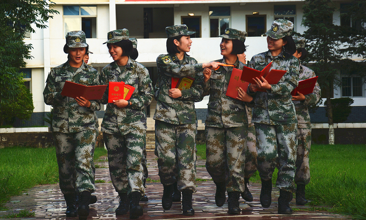 2022年女兵征兵报名正式开启,当兵条件和流程最好提前了解
