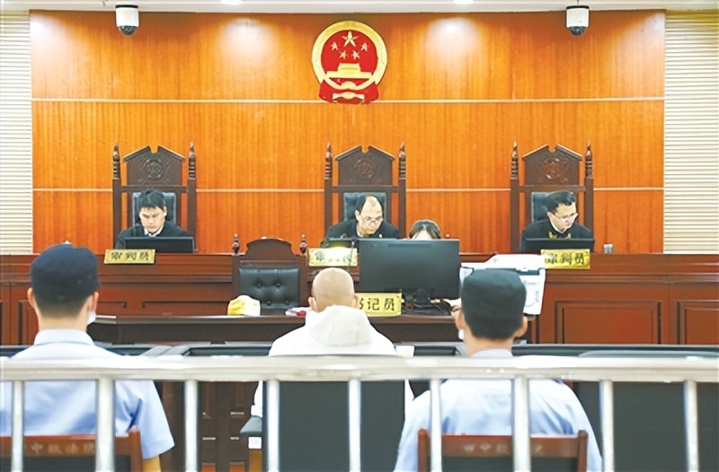 承揽所任国企的工程为何构成非法经营同类营业罪：从黄国旺案说起