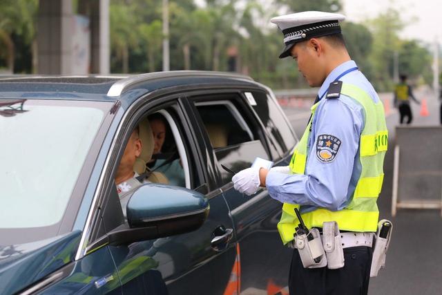 副驾驶不系安全带怎么处罚,如何避免