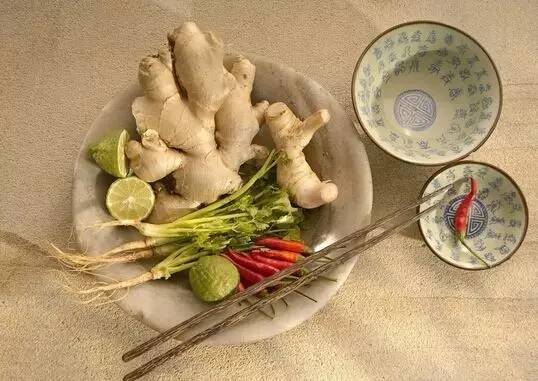 辟谣,延迟退休方案已正式出台?高考考题泄露了网上能买到?