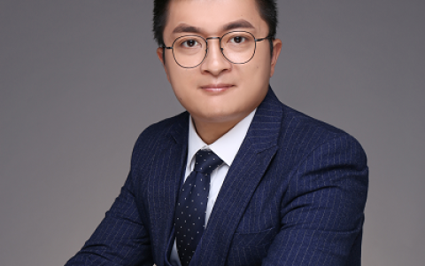 曾杰律师，专注于金融犯罪辩护的刑事律师
