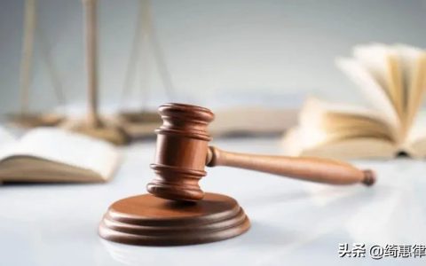 未经原告诉请，法院能否直接判决依职权追加的第三人承担责任