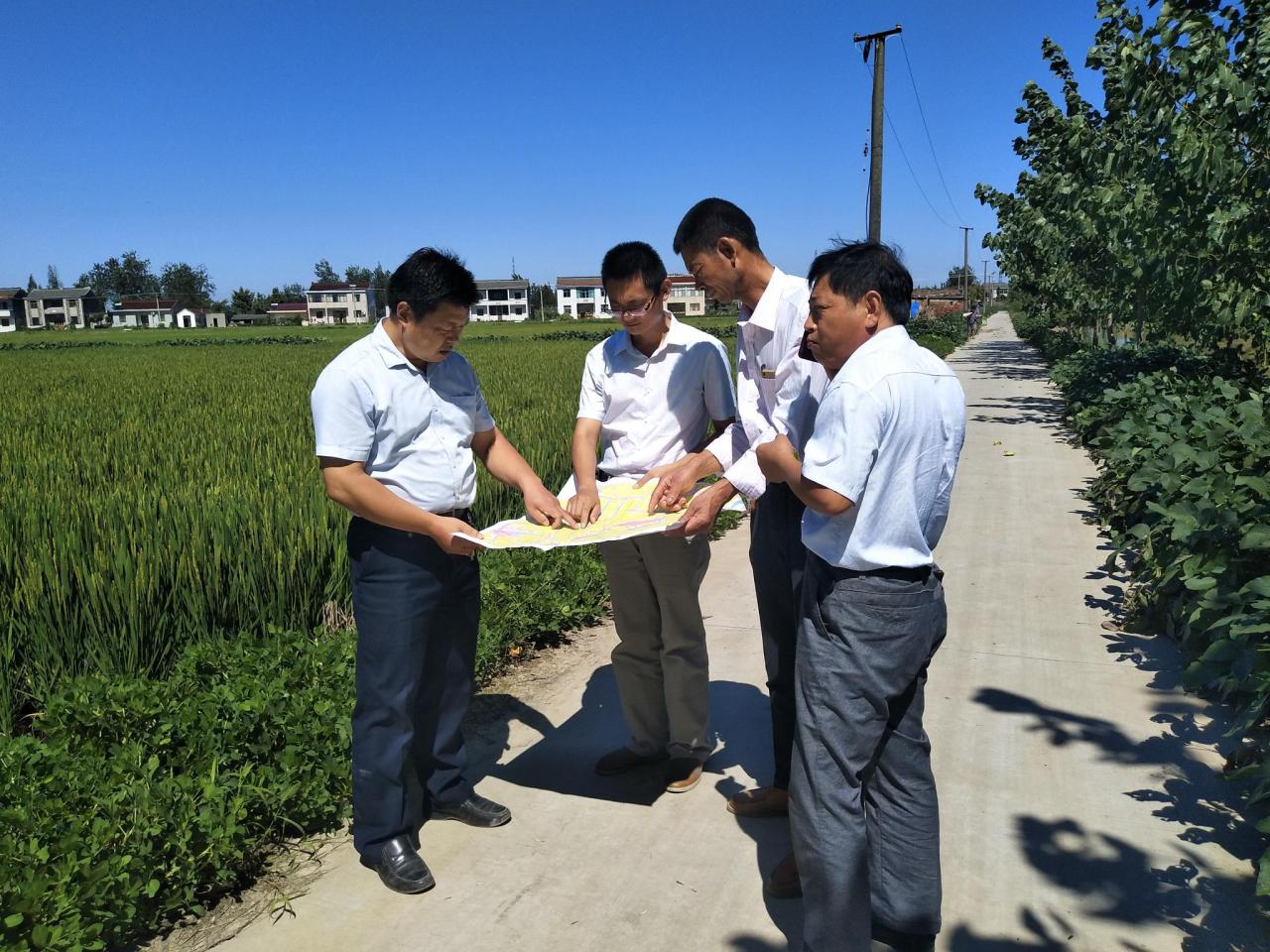 有地农民有福了，土地三大改革落地，价值提升，但两类土地要收回