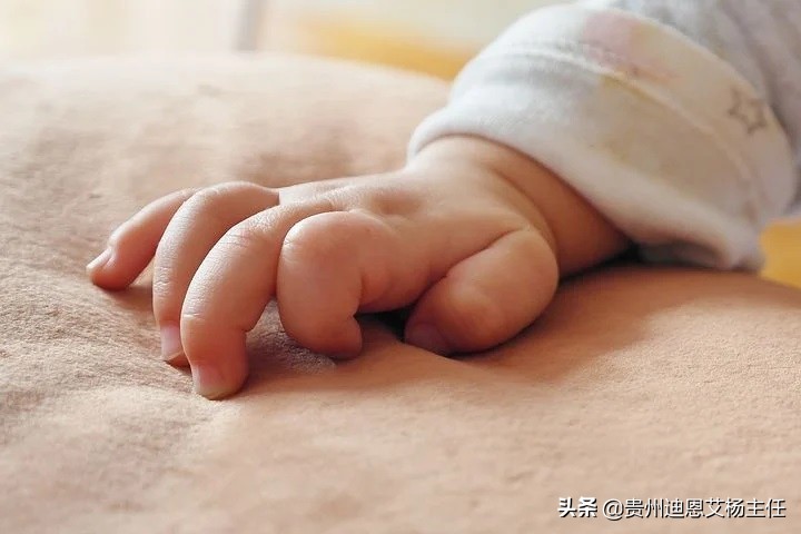 父子二人亲子鉴定多少钱一次？