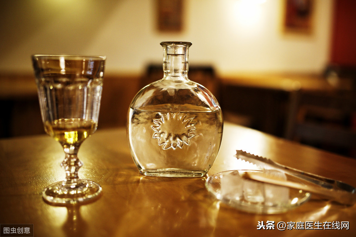 怎么才算饮酒过量？男女标准不同，超过了肝脏容易受伤