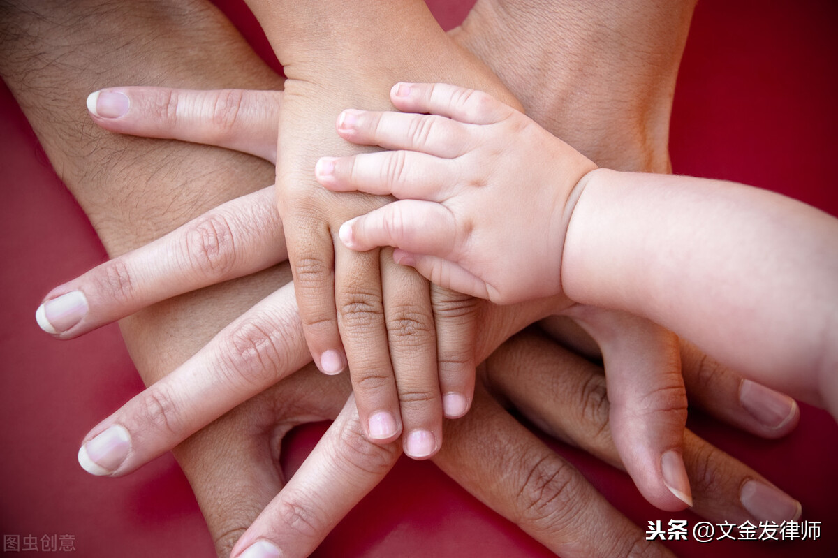 儿媳在法律上有没有赡养家公家婆的义务?