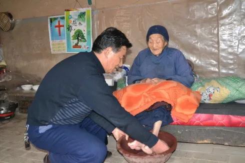 民法典新规:女婿不赡养岳父母,不违法!那独生女家庭该怎么办?